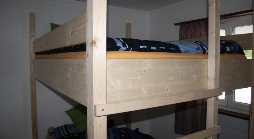 Hostel Sporti Grusch Pokoj fotografie