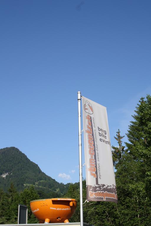 Hostel Sporti Grusch Exteriér fotografie