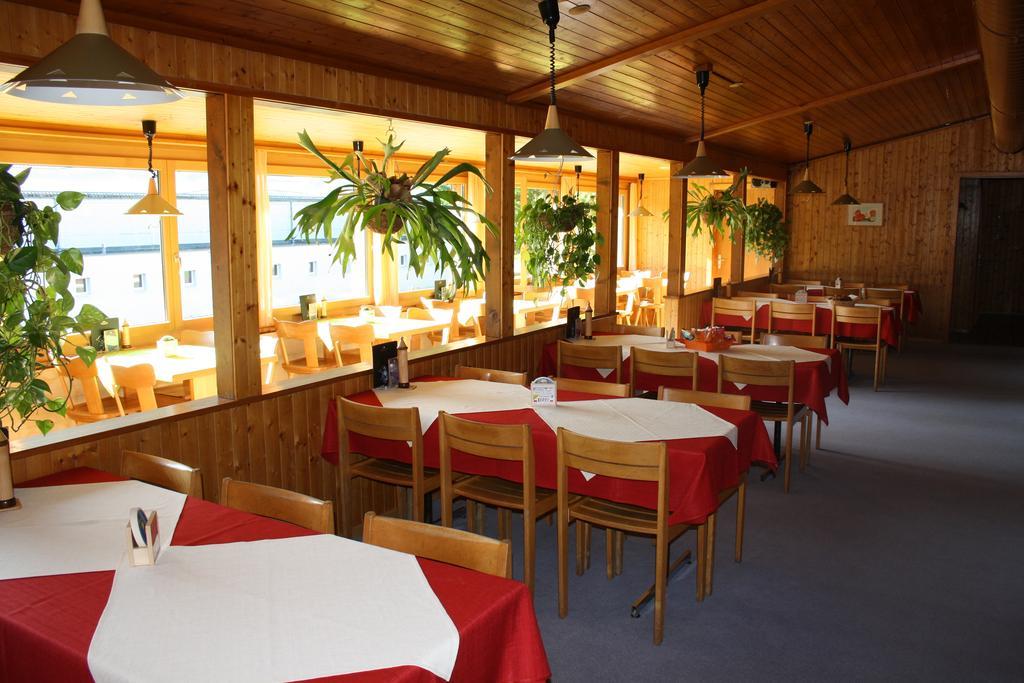 Hostel Sporti Grusch Exteriér fotografie
