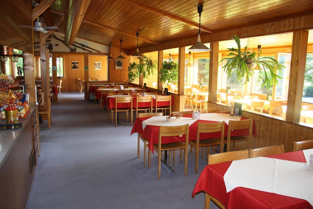 Hostel Sporti Grusch Exteriér fotografie